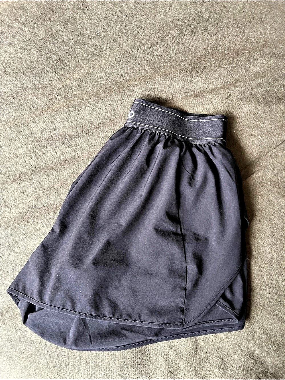 Alo Women's Athletic Shorts in Black Like New